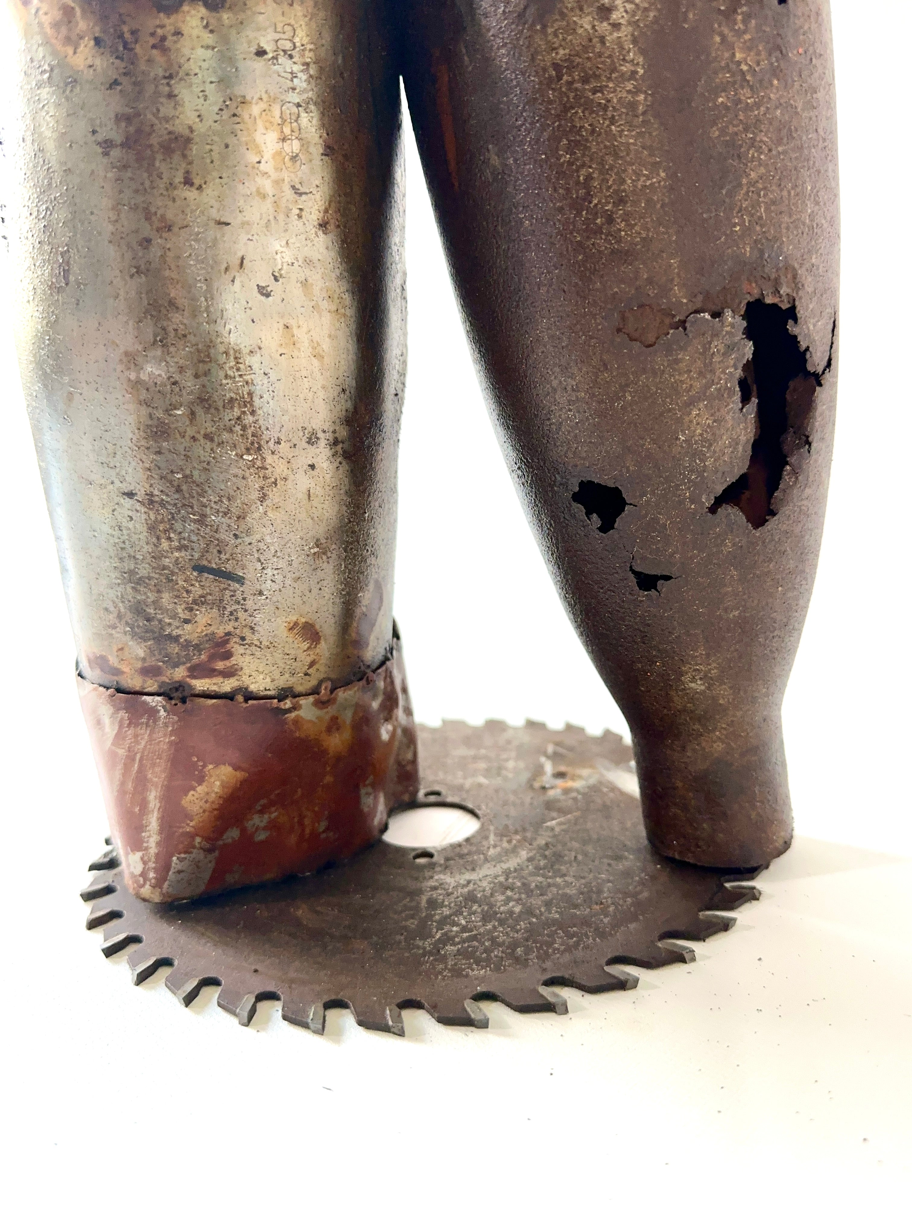 Norbert, Detail Füße